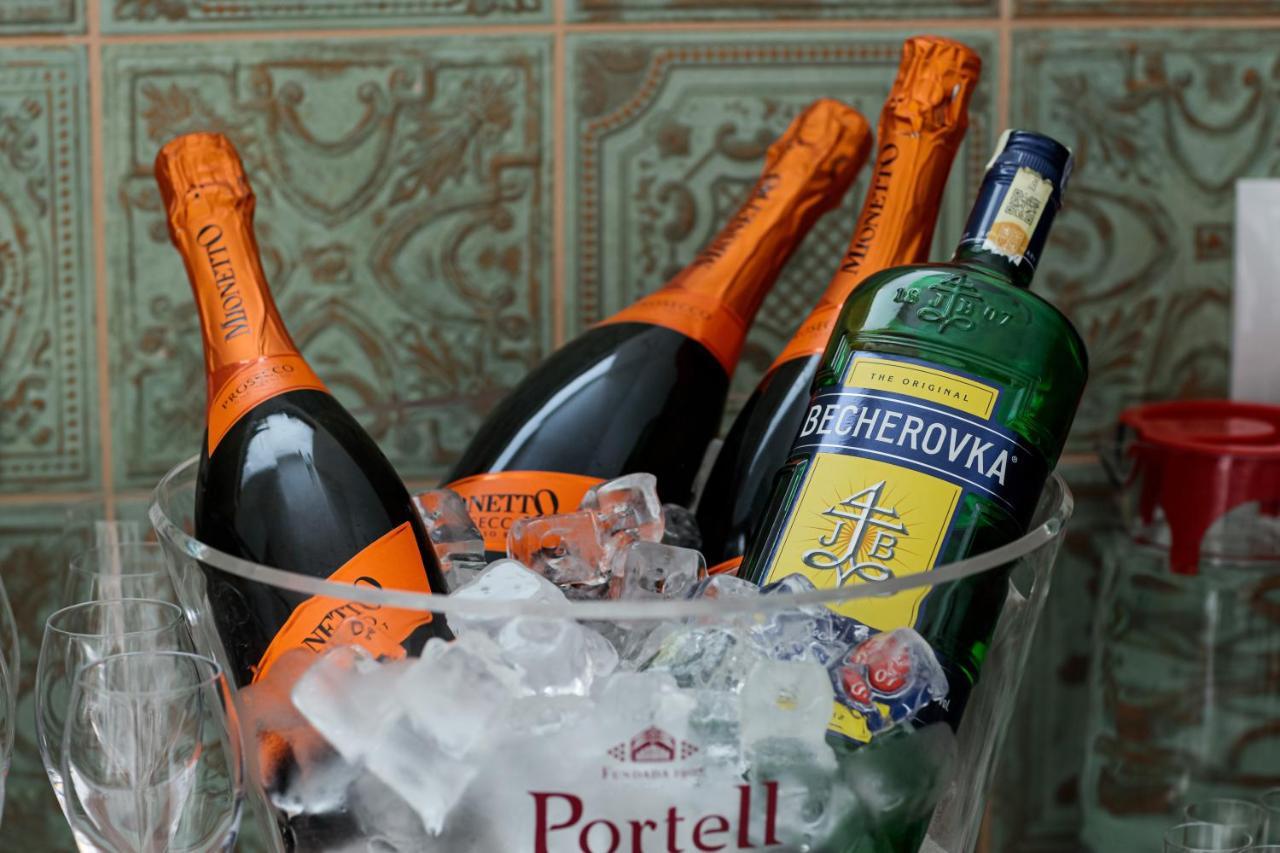 Royal Court Hotel Praha Bagian luar foto